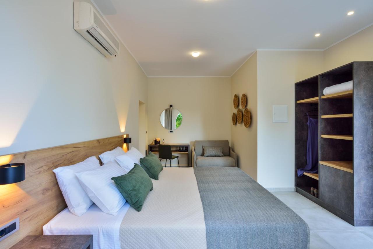 Ilingas Mare Aparthotel Khora Sfakion Ngoại thất bức ảnh