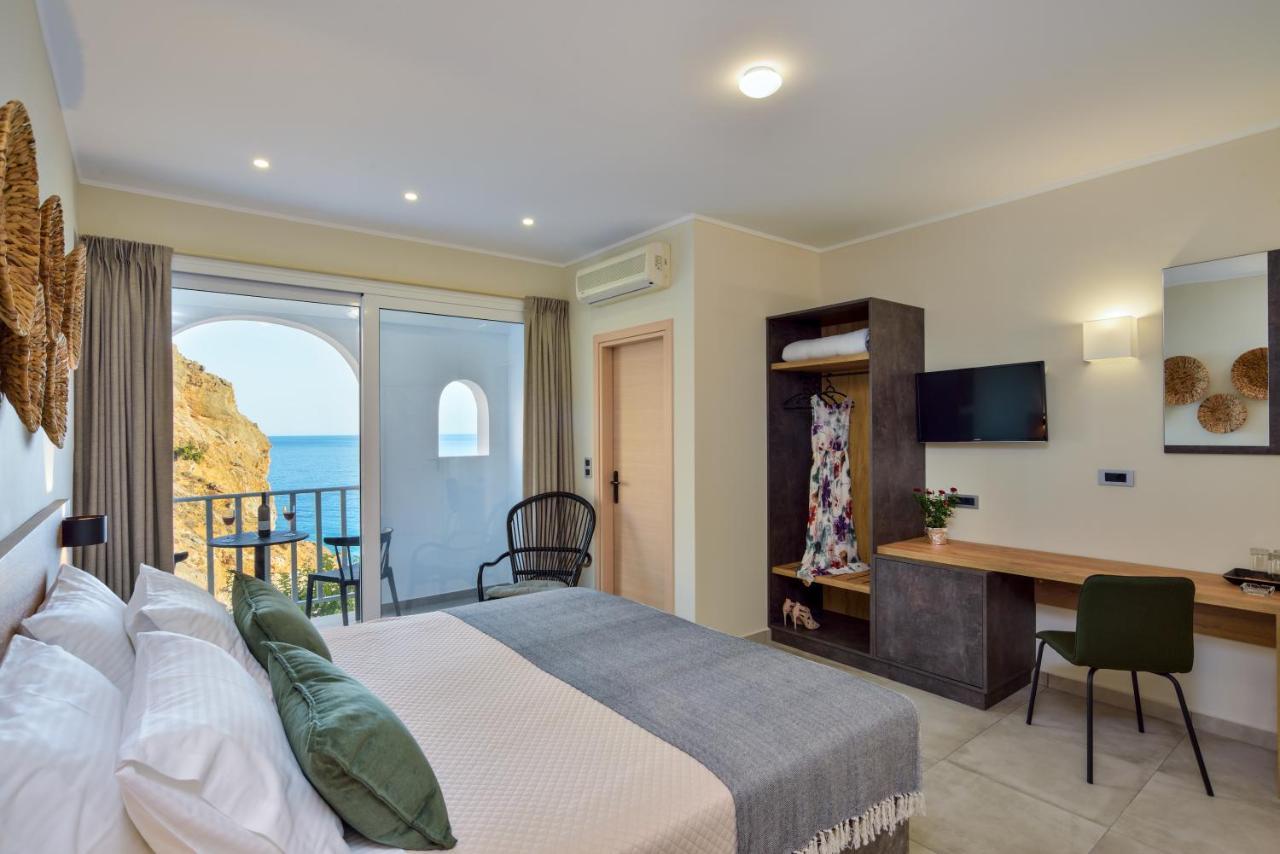 Ilingas Mare Aparthotel Khora Sfakion Ngoại thất bức ảnh